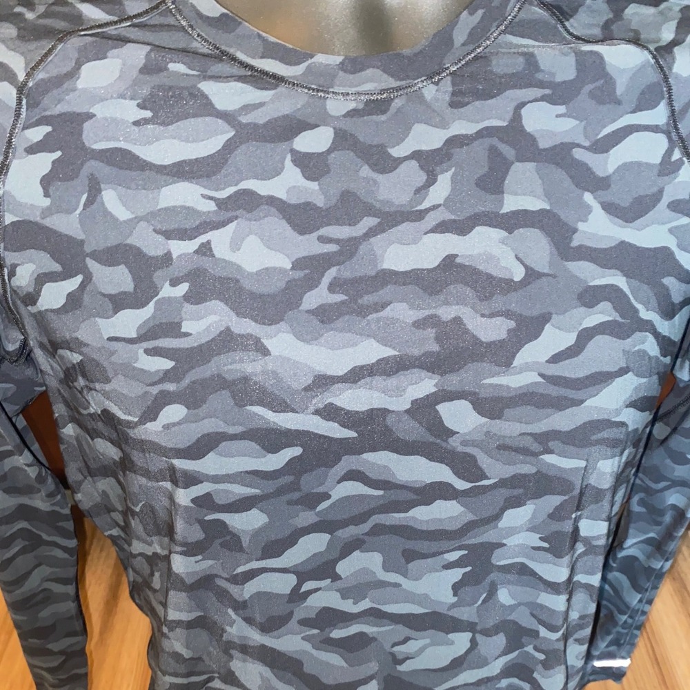 Lululemon Long Sleeve Swiftly Tech 2.0 Camo Black Gray Workout Top Size 4 - Picture 3 of 8